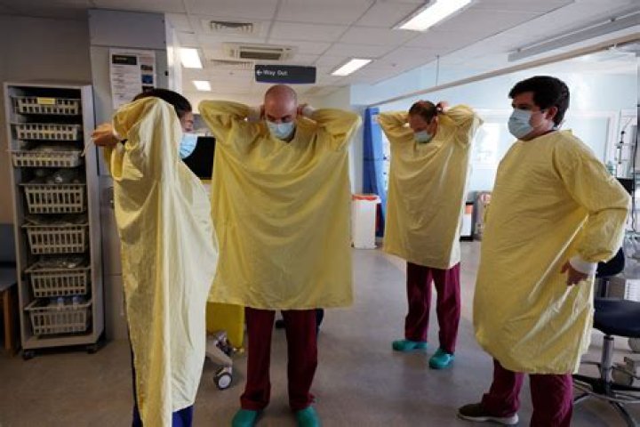 Are gowns necessary for Covid?