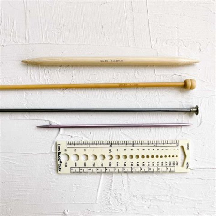 Can I use chopsticks as knitting needles?