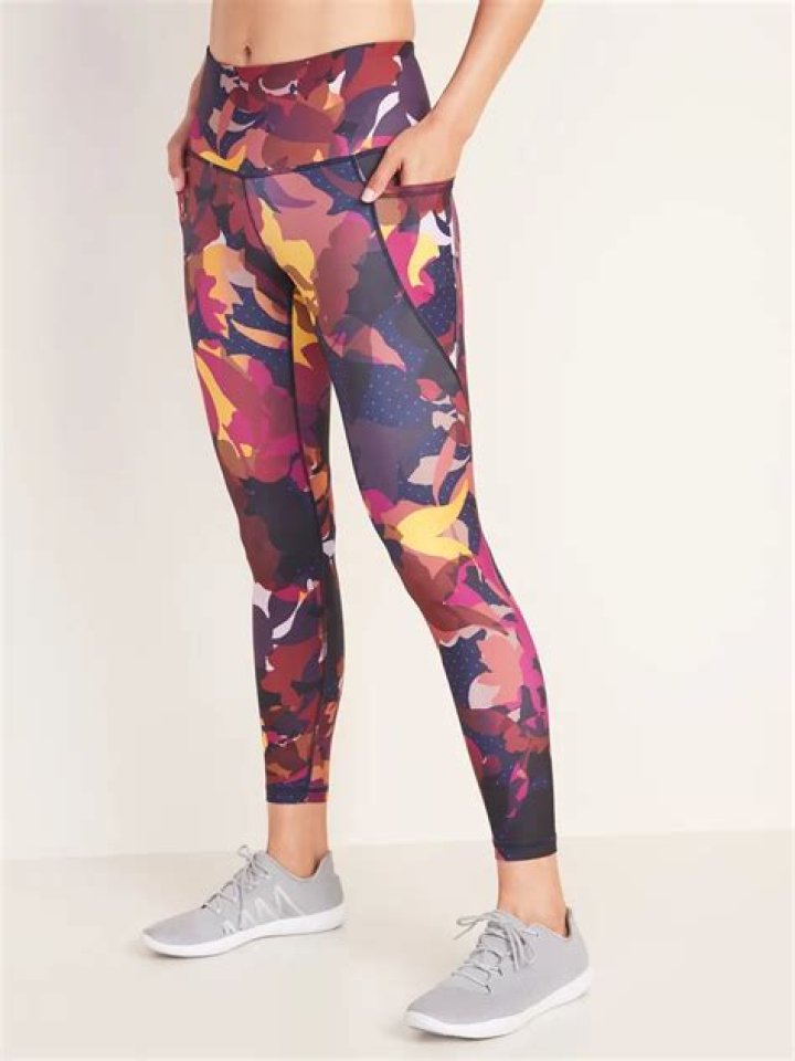 Do Old Navy leggings pass the squat test?