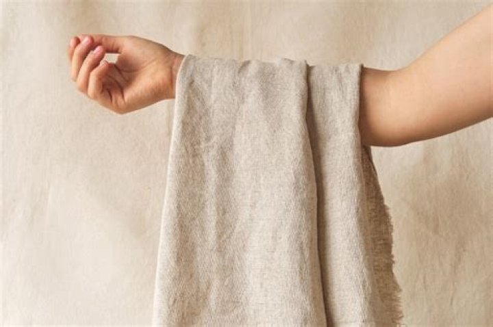 Does linen stretch after washing?