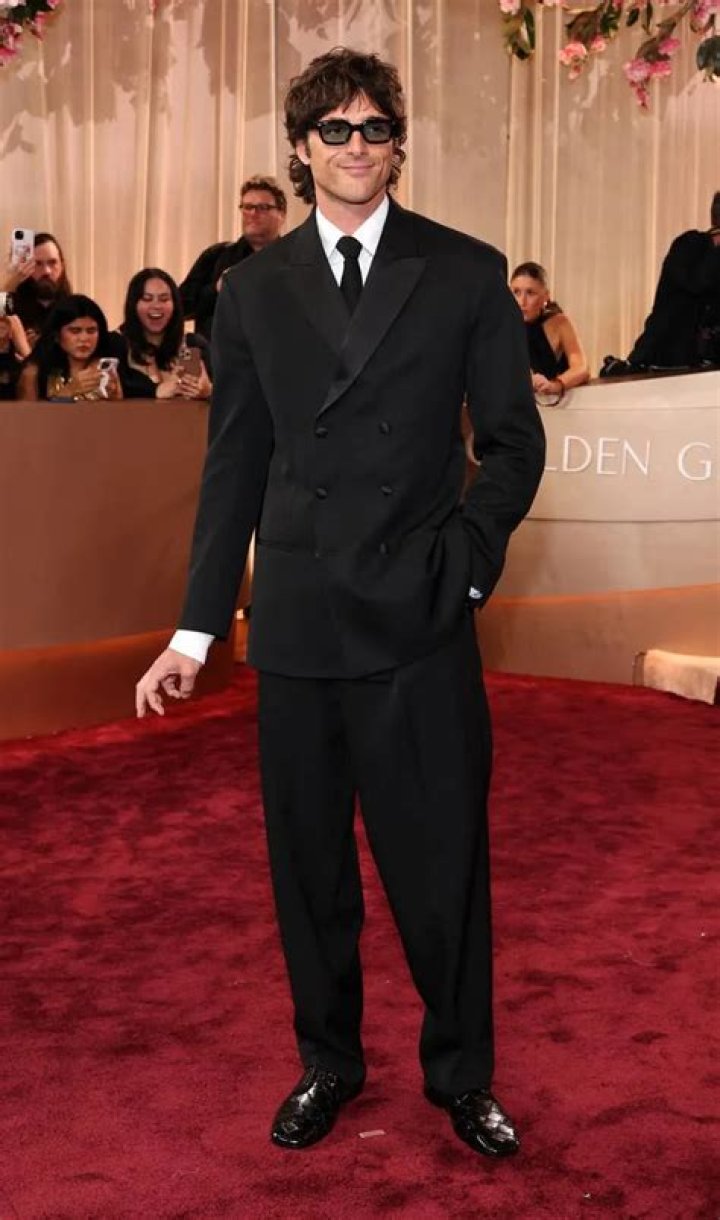 How did Jacob Elordi get so tall?
