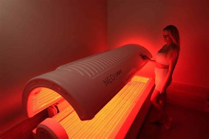 How long is red light therapy at Planet Fitness?