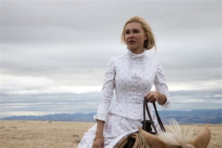 Is Elsa Dutton still alive?