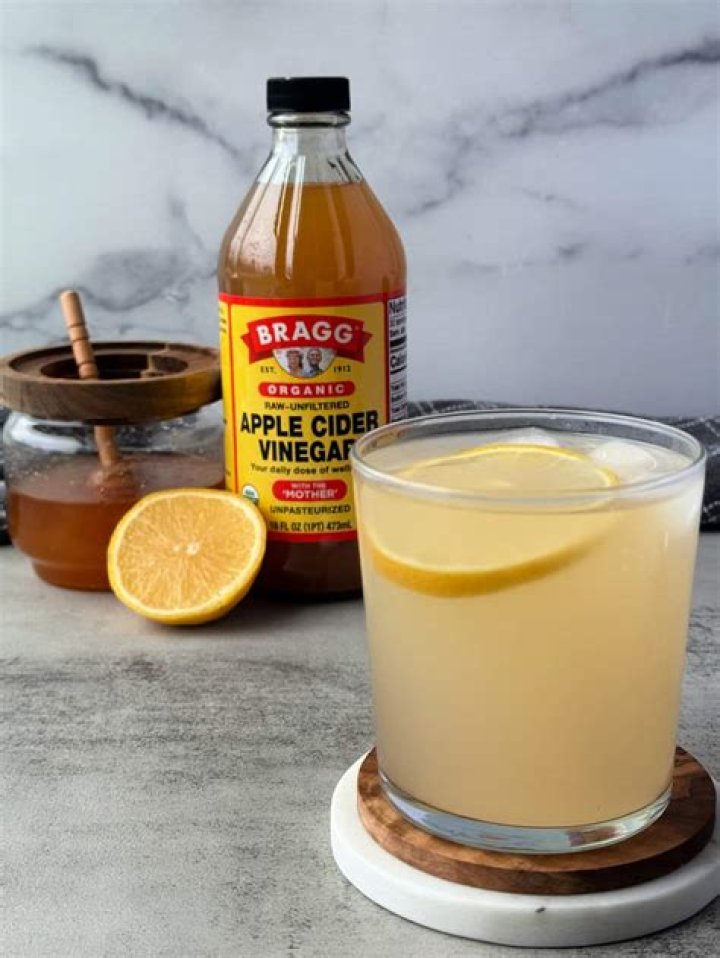 Is it OK to mix lemon and apple cider vinegar?