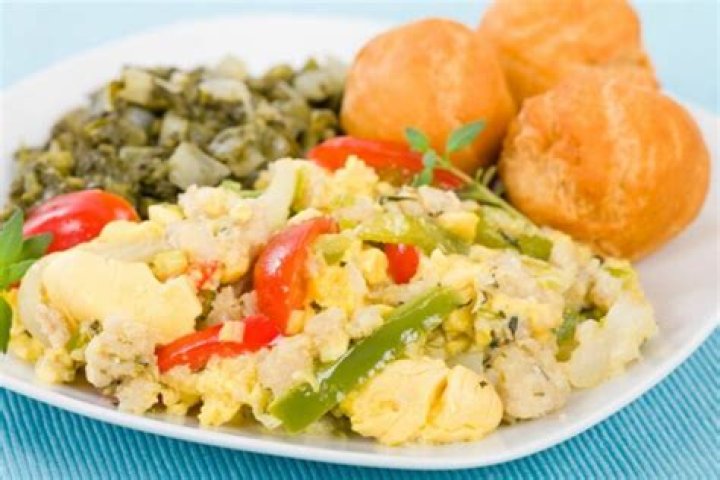 What do Jamaicans eat for breakfast?