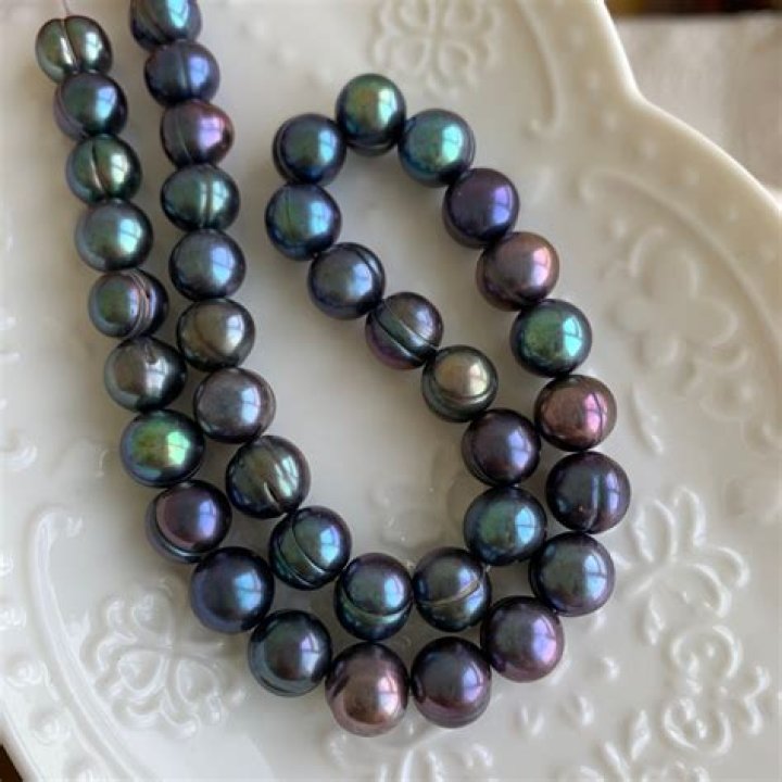 What is a peacock pearl?