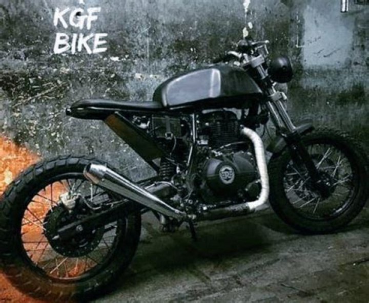Which bike used by Yash in KGF?