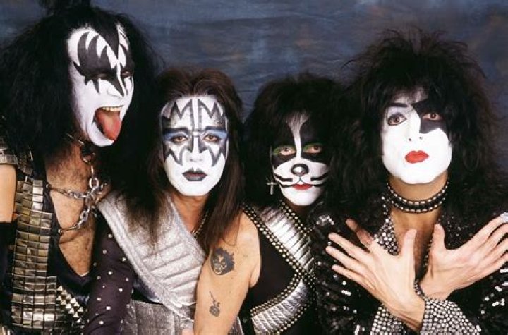 Why is Kiss so popular?
