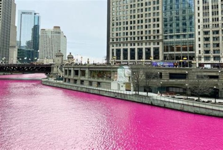 Why is the Chicago River so dirty?